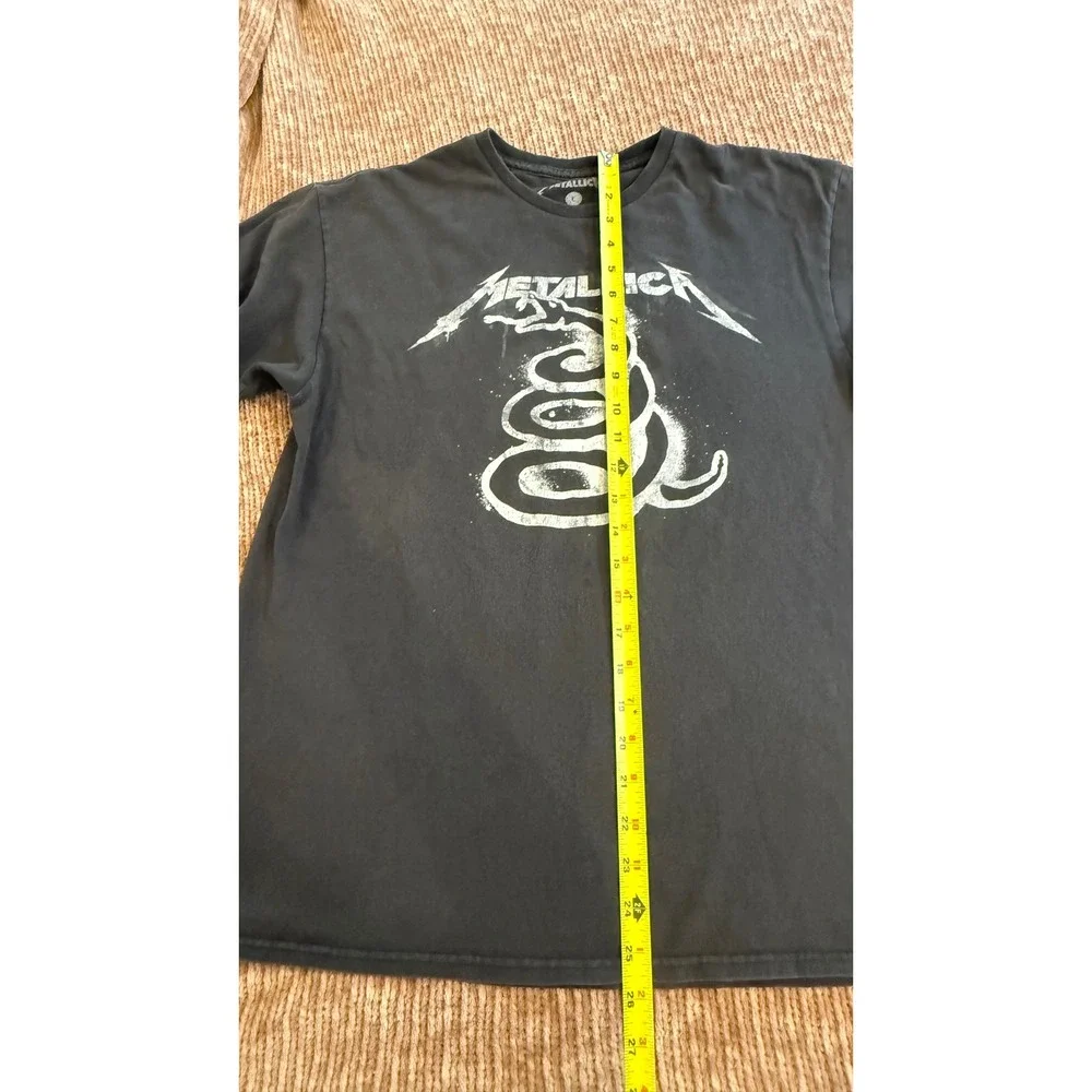 Metallica Black Album Snake Graphic T-Shirt Mens Large Black 100% Cotton Tee